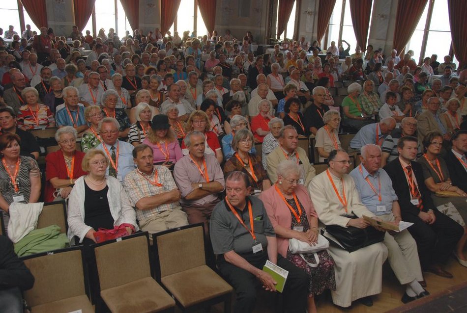 Im Großen Saal der M?tanská besada wurde am 1.8. das Bundestreffen feierlich eröffnet.